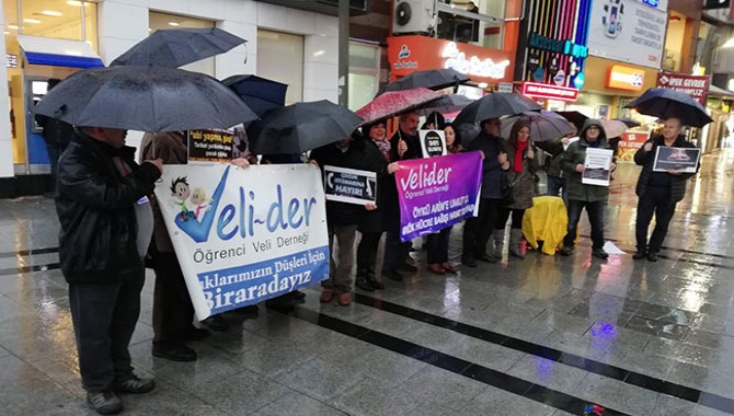 Veli-Der: Kirli ellerinizi çocuklarımızın masum bedenlerinden çekin