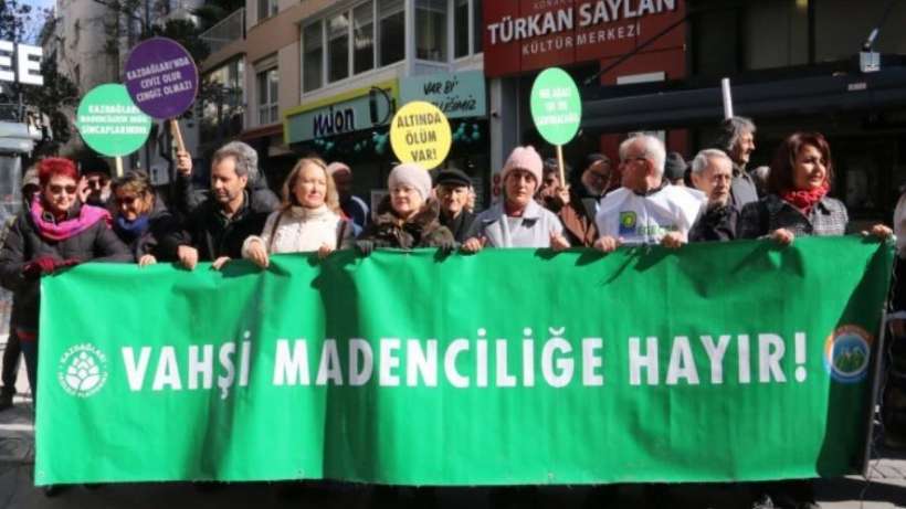 İzmir’den seslendiler: “Vahşi madenciliğe hayır”